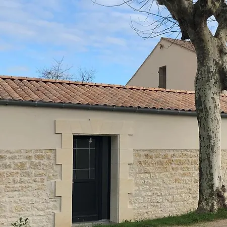 Lägenhet Maison Charentaise Pleine De Charme